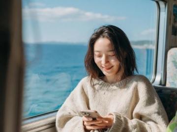 天津暖心时刻：女子火车赶路求助，两位青年相助归还充电宝解燃眉之急
