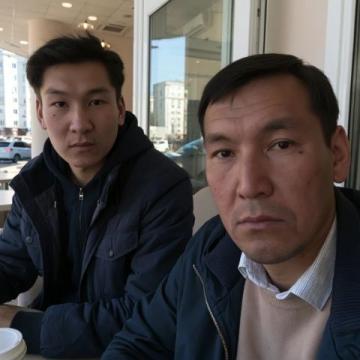 紧急针灸施救列车上突发昏迷青年，专业医生成功挽回生命