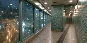 成都车站因强降雨宣布多趟列车停运,确保旅客安全与顺畅出行