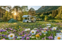 长途旅行乘坐的火车上有一节宿营车，你知道吗？