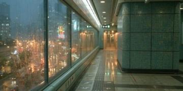 因降雨乘客滞留列车30小时饿坏了谁能想到北京的暴雨危害如此之大!K396