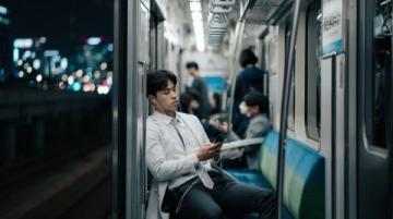 联程车票列车停运后，如何快速高效退票？详细步骤解析
