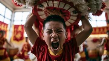 青春担当：铁路春运幕后卫生守护者的故事