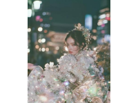 近日，贵州遵义一名姑娘搭乘高铁奔赴四川完成婚礼