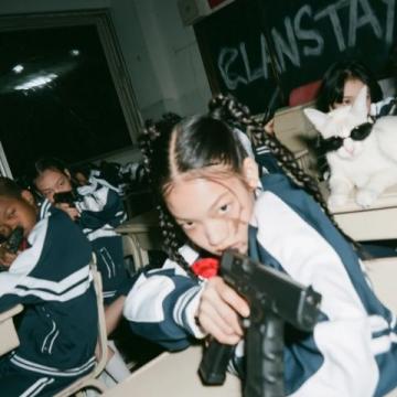 洛阳职院学生列车急救：演绎教科书时刻，为高血压患者挺身相助