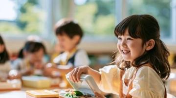 旅游专家推荐：日本定制游中的香橙食堂列车体验